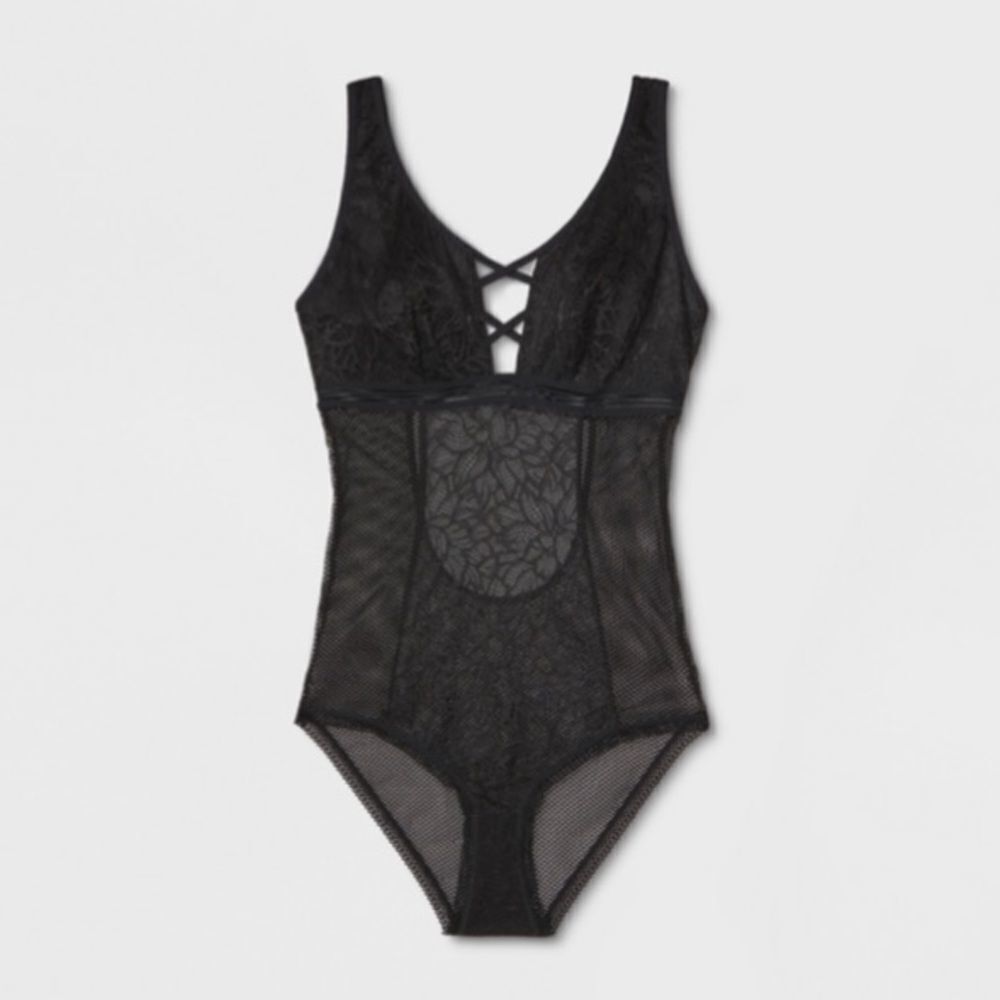 Gilligan & O’Malley Scoop Neck High Leg Bodysuit